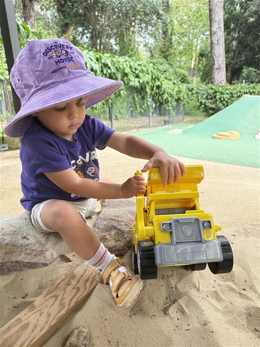 Children playing at The Discovery House